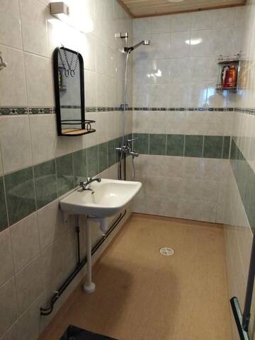 Фото Гостевой дом FirstHome GuestHouse г. Пиетарсаари 3